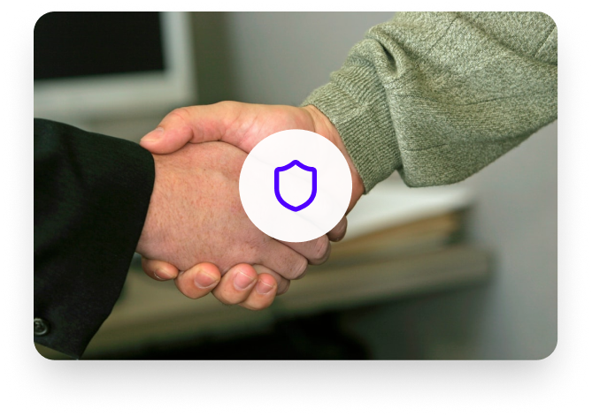 Manos estrechándose